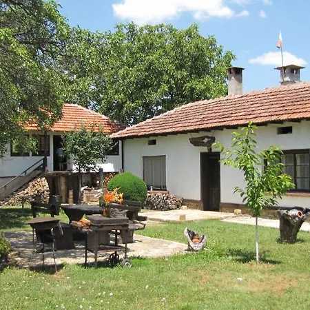 Вилно Селище Дядовите Къщи Ferienhaus *
